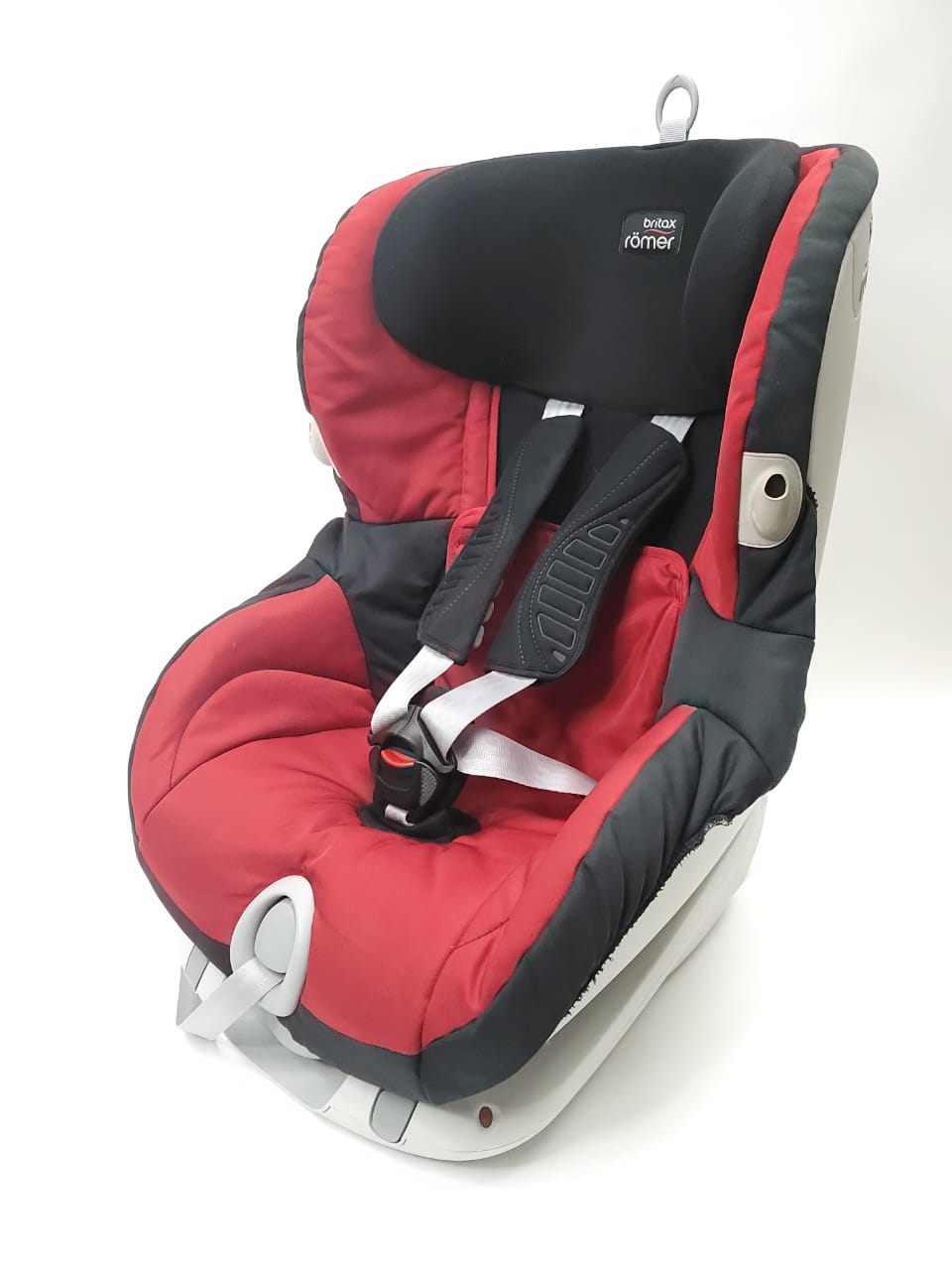 Продажа детского автокресла Britax Trifix, цвет красный, состояние: хорошее. Тест-драйв и доставка по России.