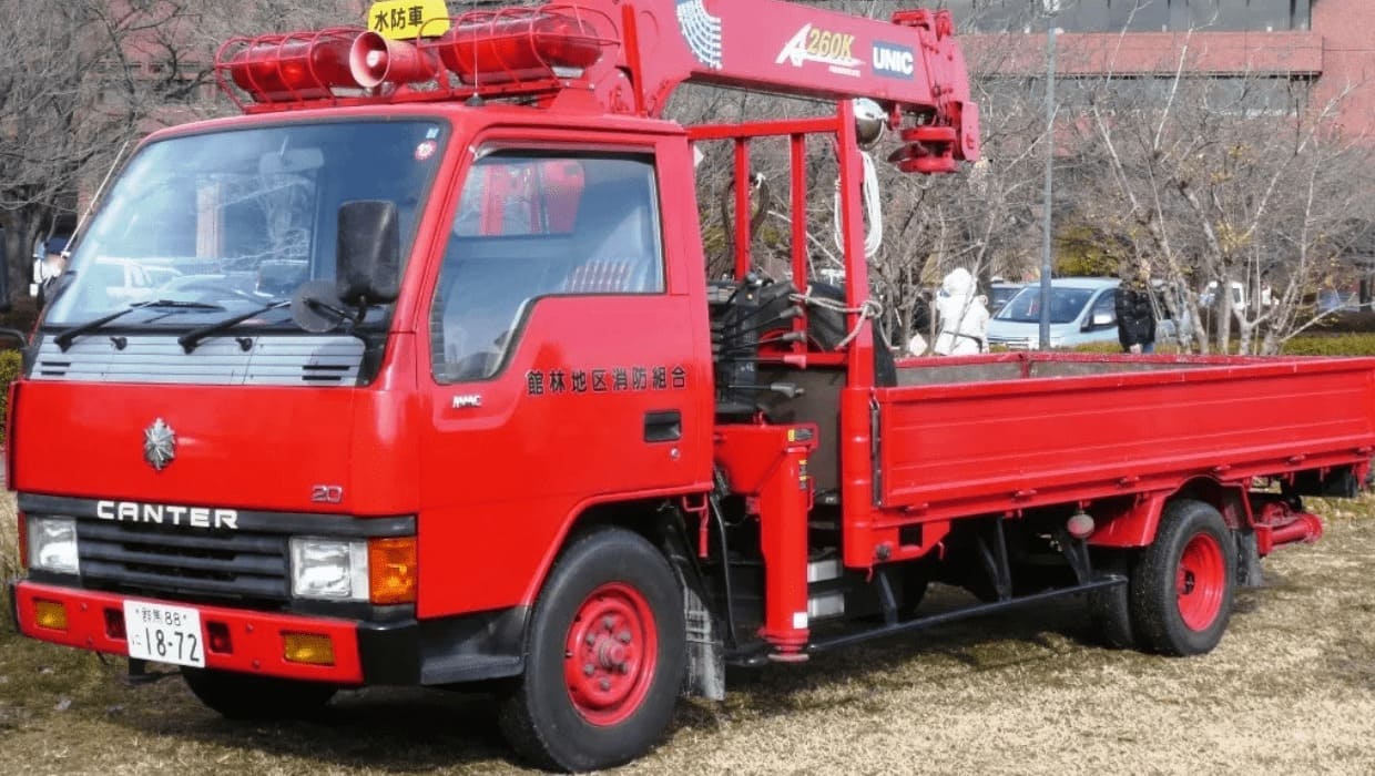 Эвакуатор Mitsubishi Canter FE