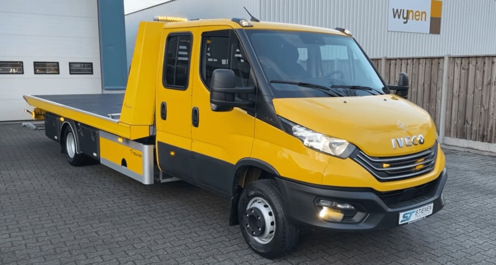 Эвакуатор IVECO Daily 70C18 Tevor