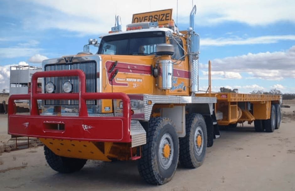 Эвакуатор WESTERN STAR 6900 XD, тягач