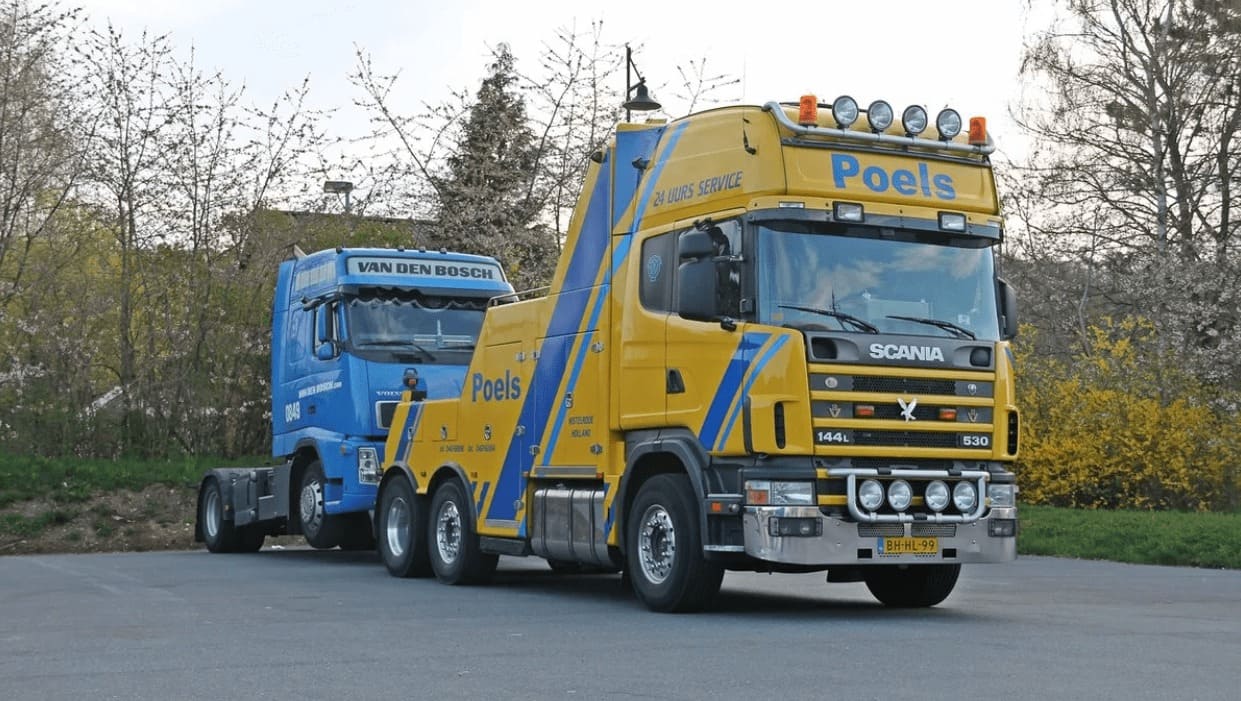 Эвакуатор SCANIA 144L