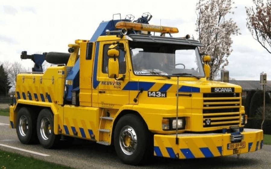 Эвакуатор SCANIA Т143H