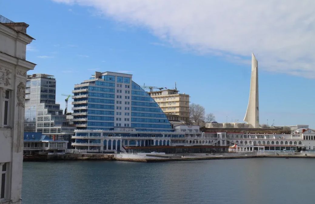 Аренда звукового оборудования и сцены в Севастополе — «Формат-Сцена» Аренда звукового оборудования и сцены в Севастополе — «Формат-Сцена»