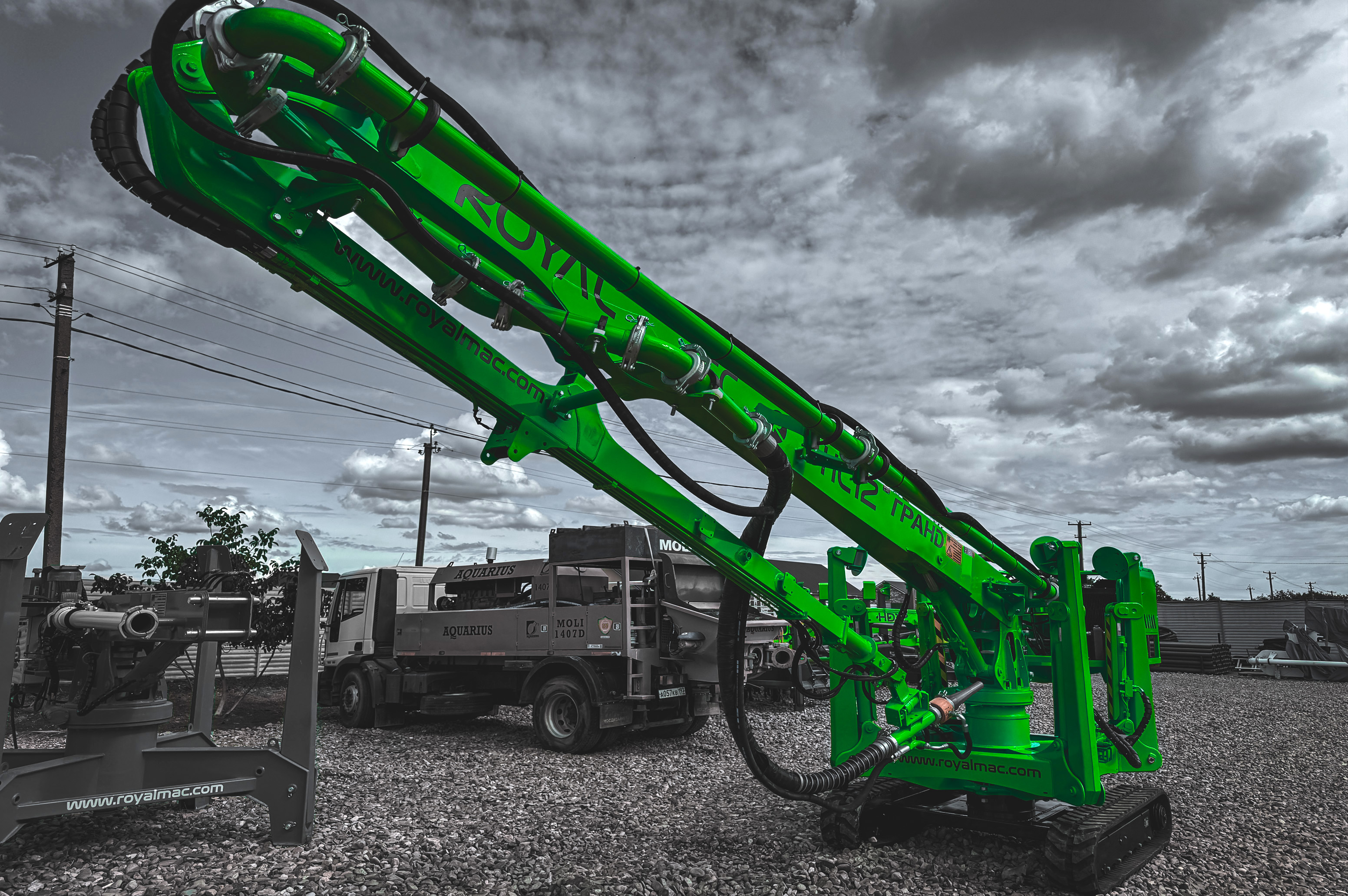 Мультивольтажная штукатурная станция PowerMix в работе