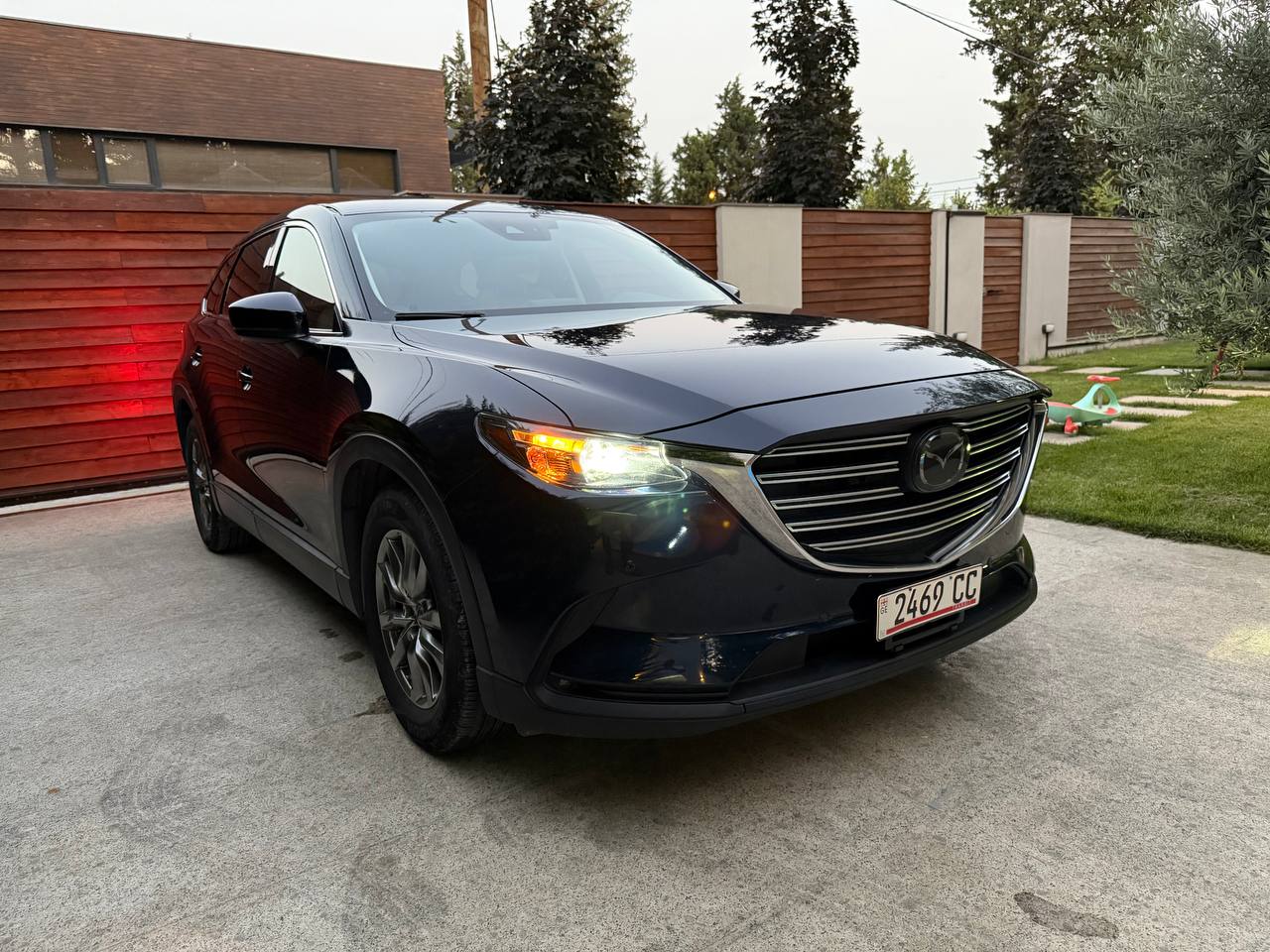 Аренда Mazda CX9 в Грузии
