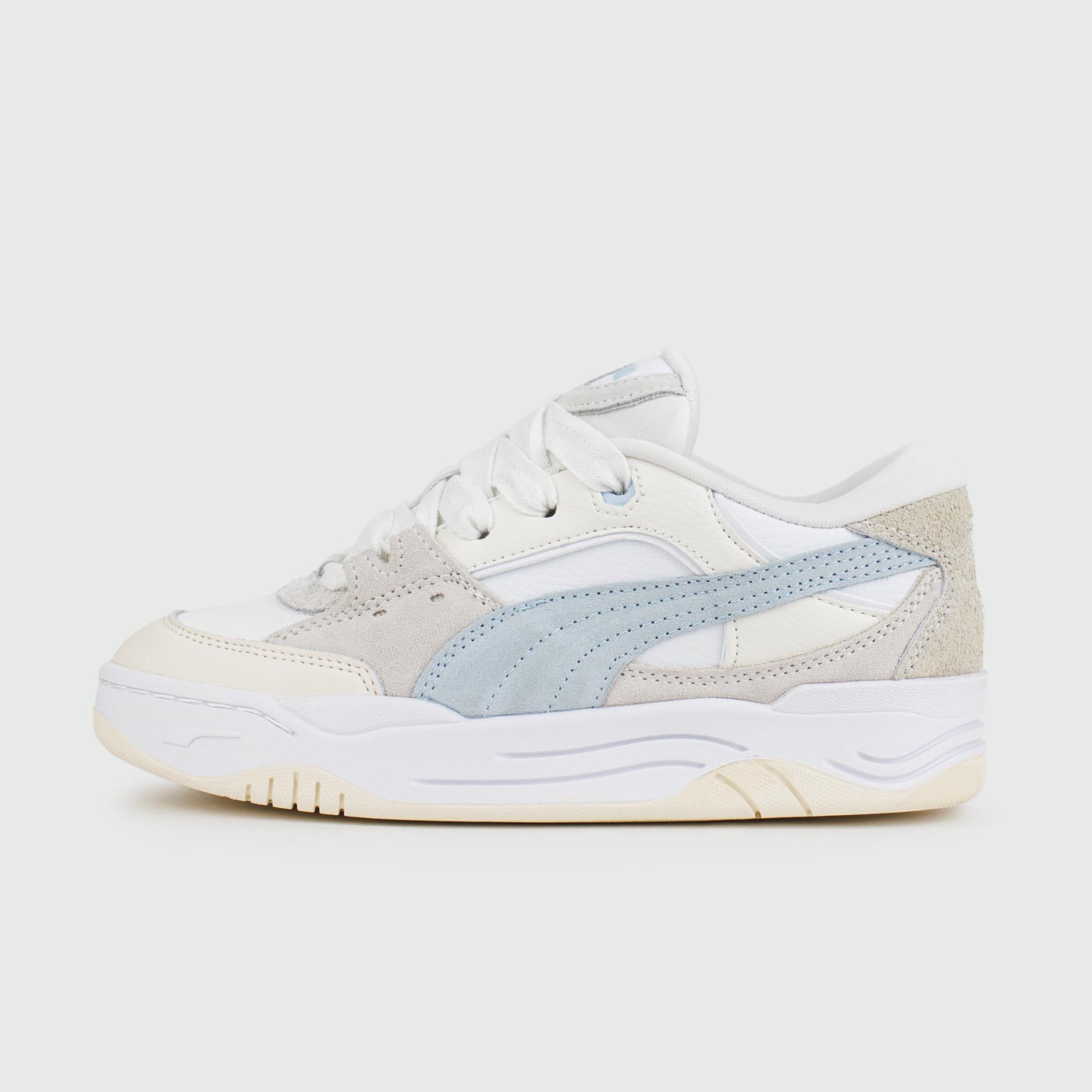 180 White/Grey/Blue Wmns чаще выбирают клиенты