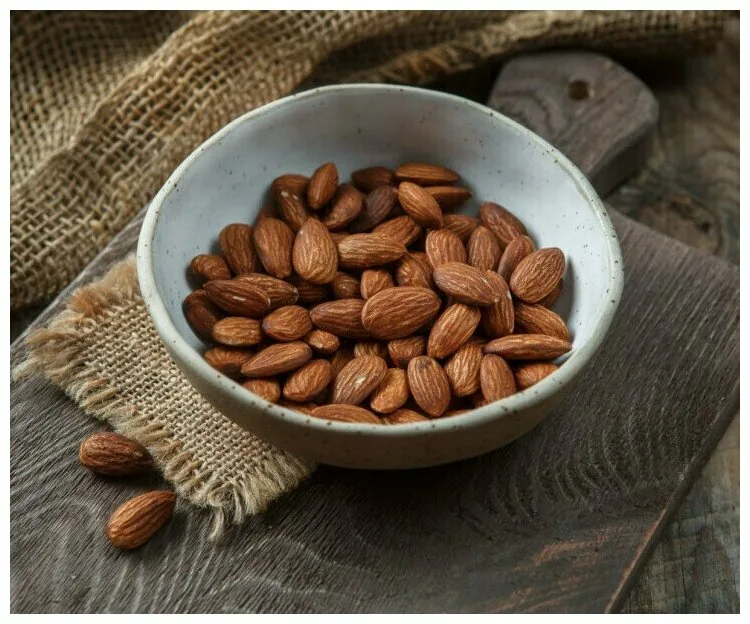 Миндаль жареный, п/т