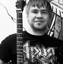 Фото преподавателя по классу гитары в школе гитары Music Lab