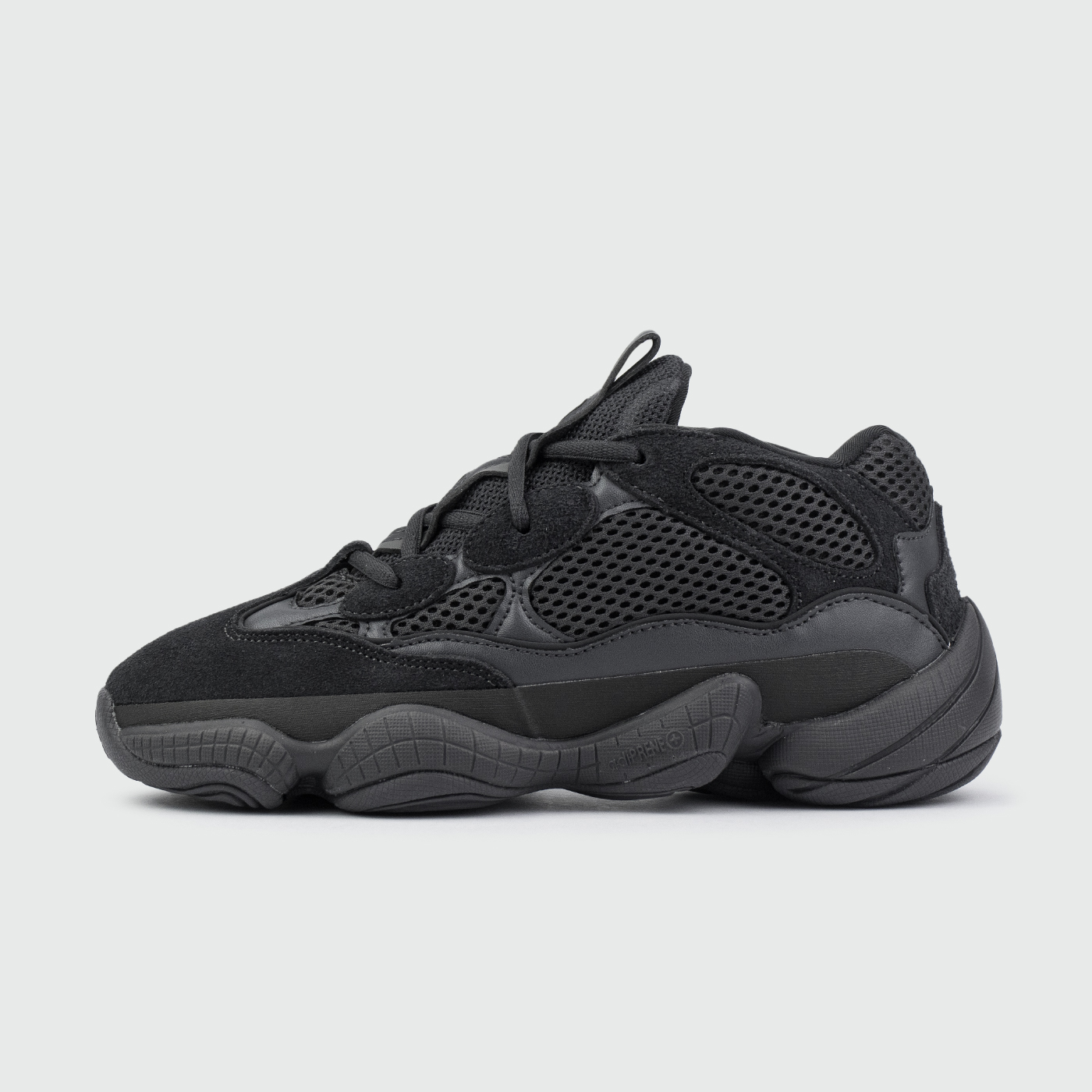 Yeezy Boost 500 Wmns Triple Black чаще выбирают клиенты