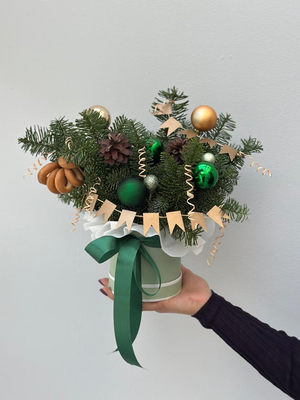 Букет цветов "Волшебная палитра". Доставка цветов в Южно-Сахалинске. Цветочная мастерская Лейка.