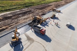 Завершилась укладка бетона на взлетно-посадочной полосе аэропорта «Талаги» в Архангельске