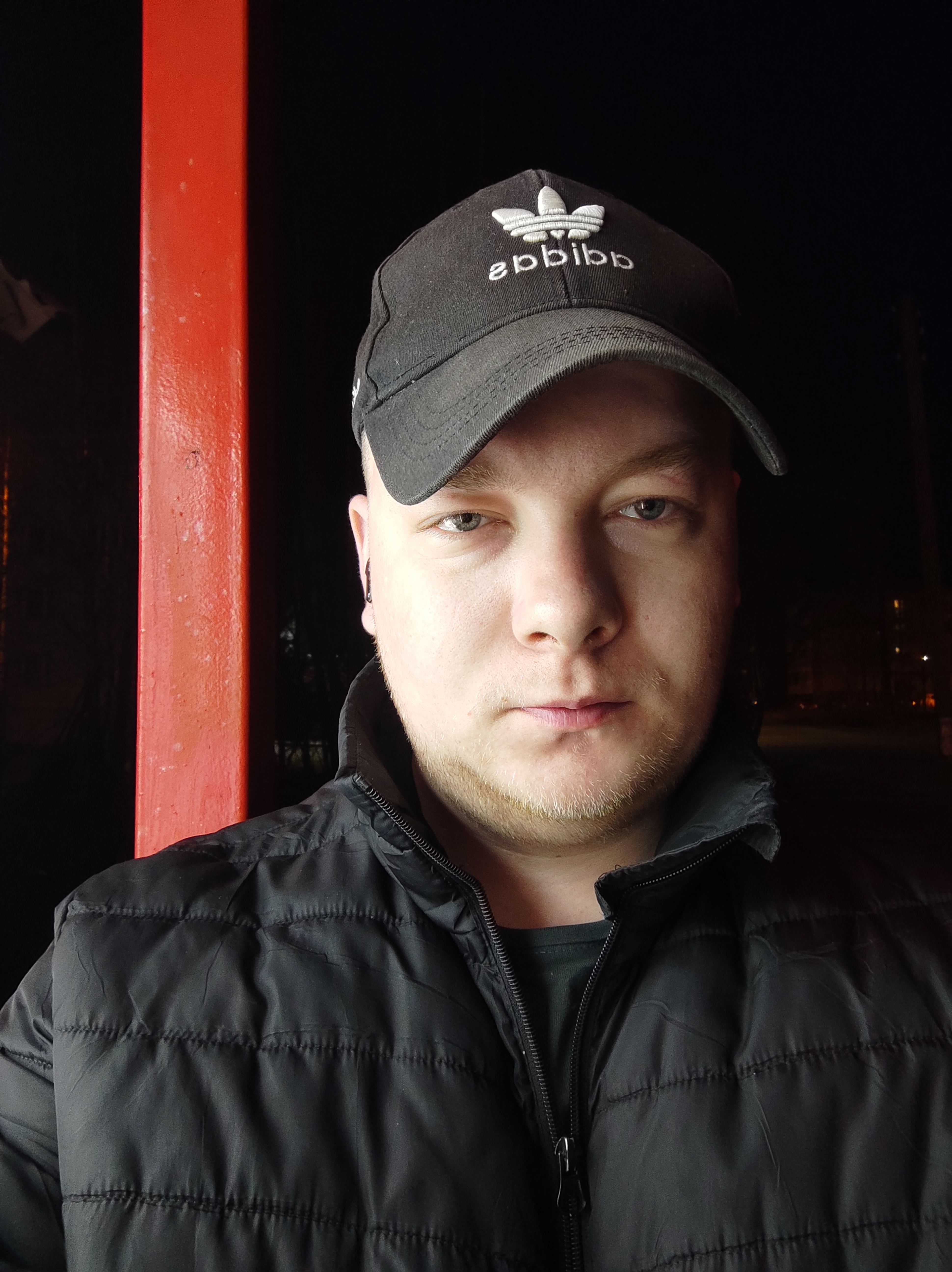 Промоутеры рекламного агентства у метро Оперный театр 1