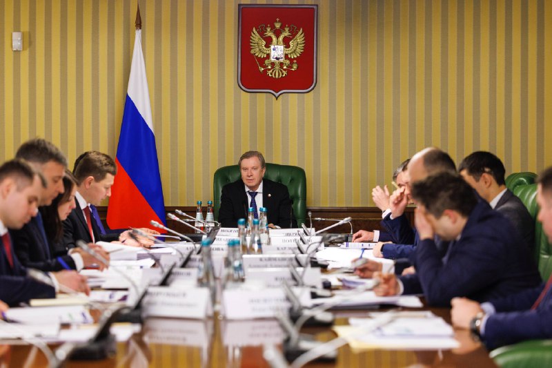 Виталий Савельев провел совещание, посвященное ходу работ по реконструкции аэропортов