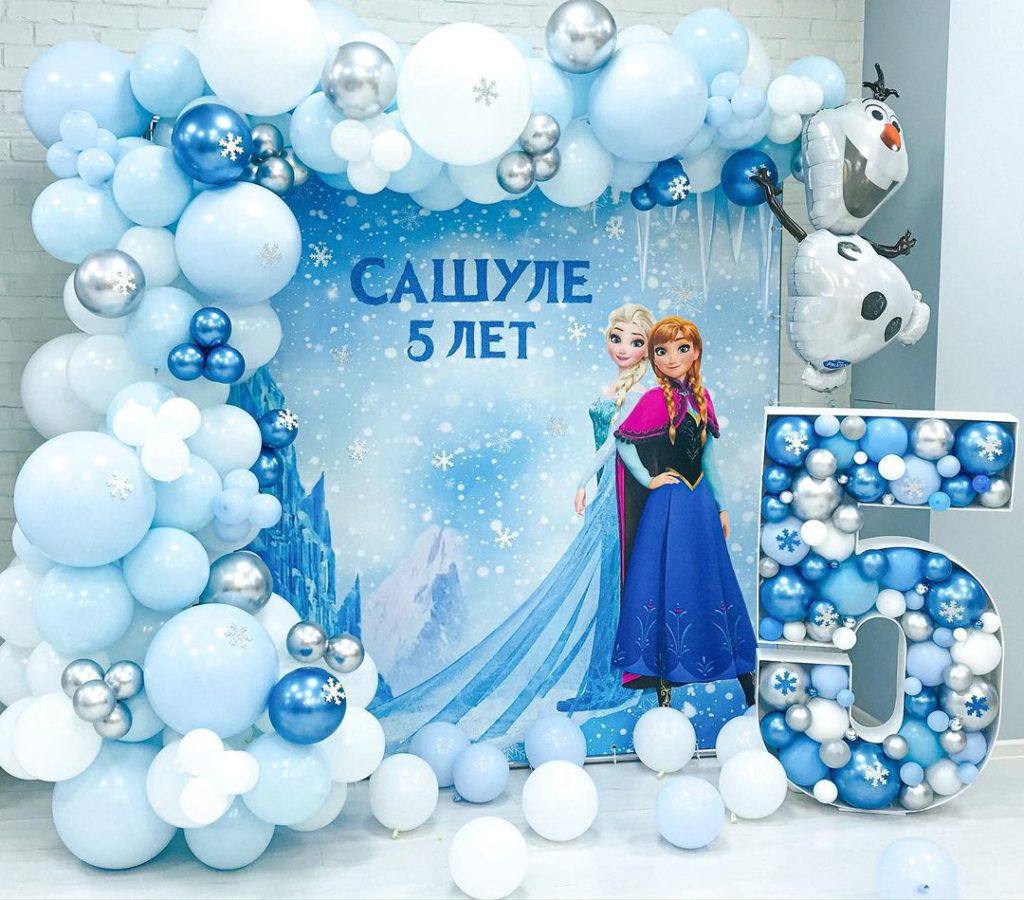 Дед мороз и снегурочка на новый год