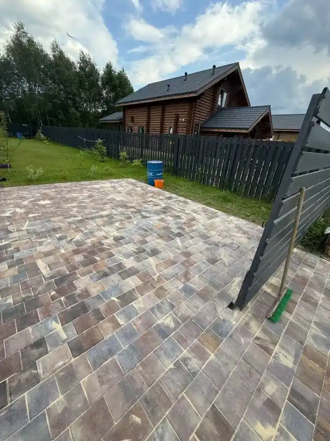 Площадка во дворе обустроена в Марьиной горе