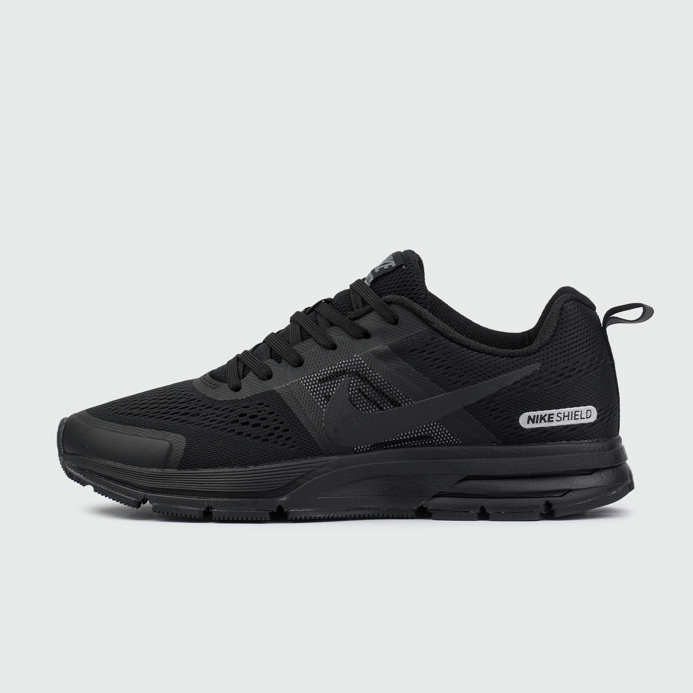 Air Pegasus 30 Triple Black чаще выбирают клиенты
