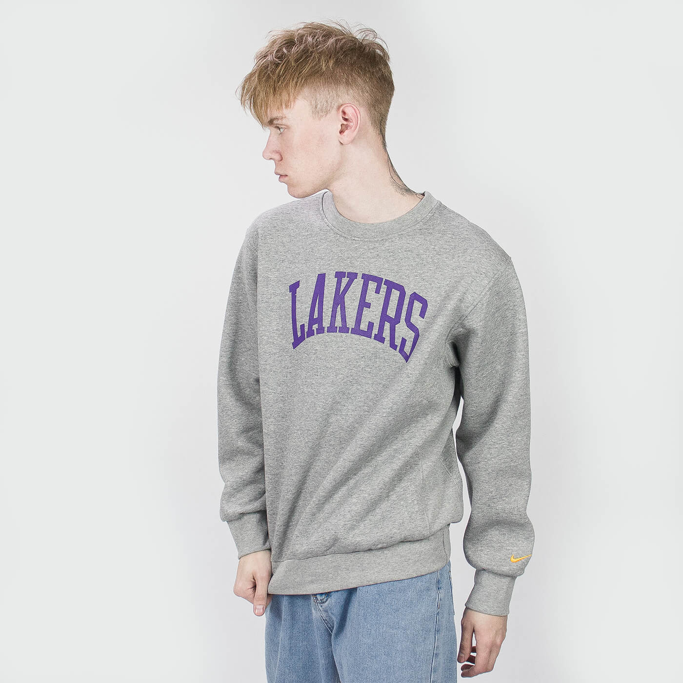Lakers Grey чаще выбирают клиенты