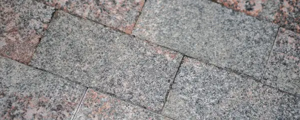 Гранитная плитка термо красный желтый оранжевый гранит Аврора Финляндия фото термообработанная