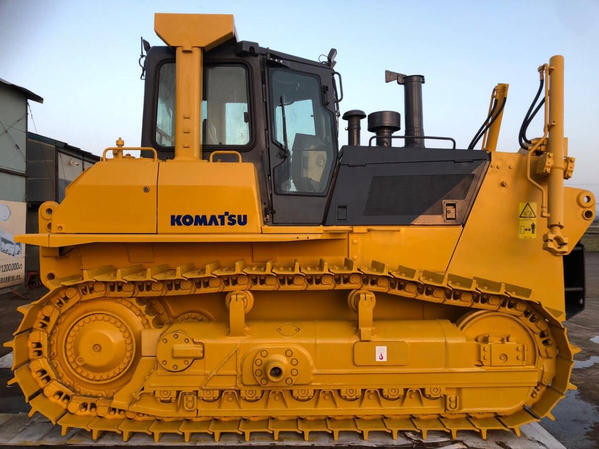 KOMTASU D375A-5 for sale