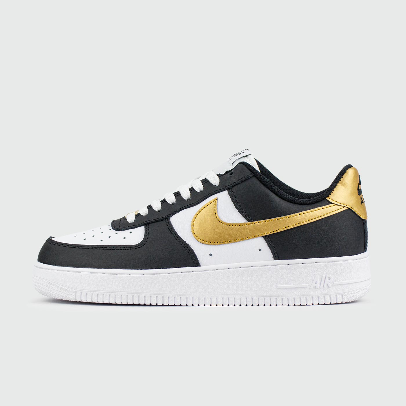 Air Force 1 Low White Black Gold чаще выбирают клиенты