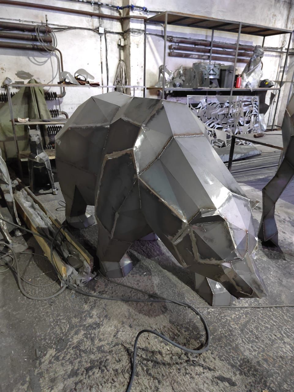 Полигональная фигура Бурый Медведь