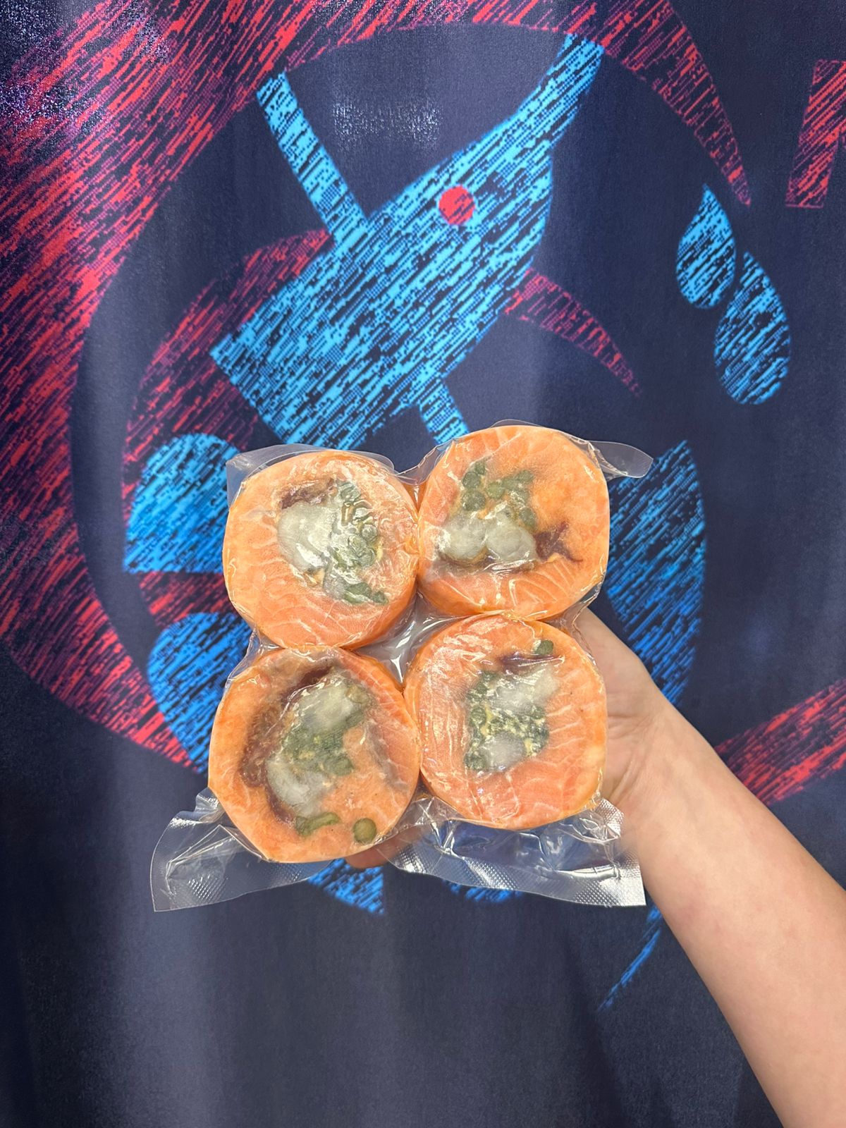 Рулеты из охлажденного сырья для запекания (цена за 1кг, фасовка 500-600гр) в магазине "МореЕшь"