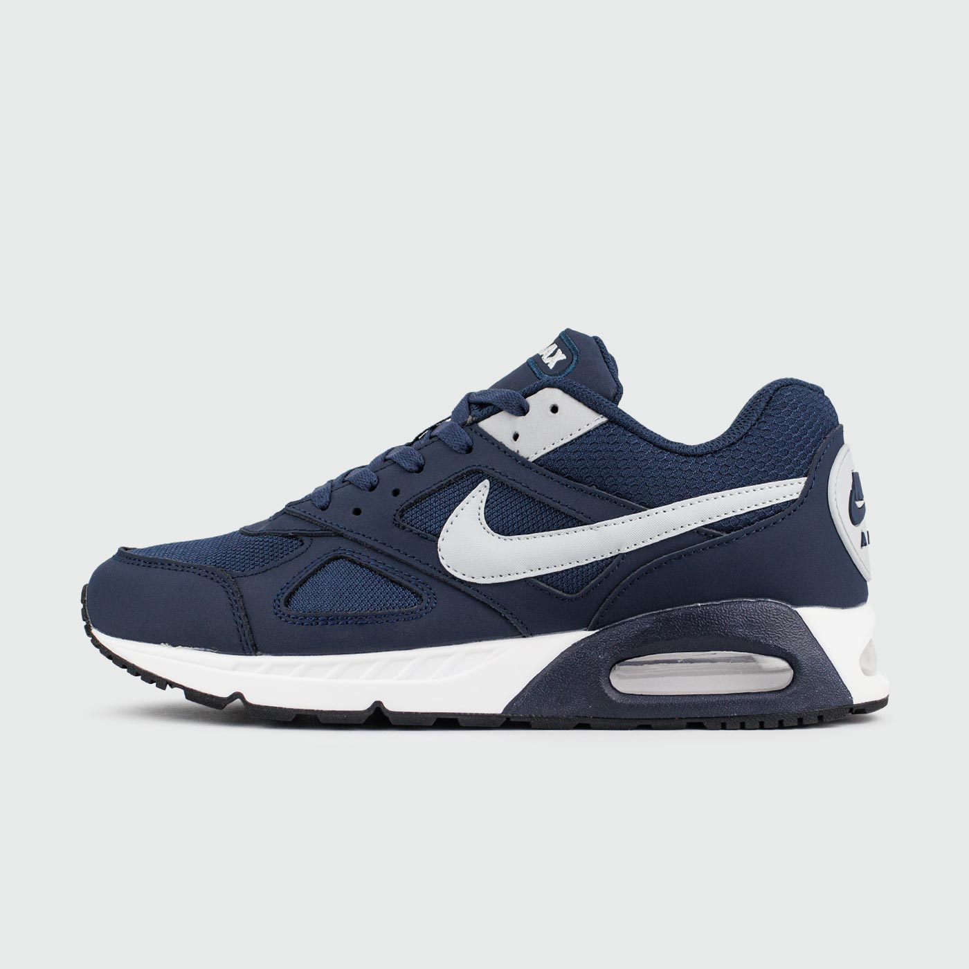 Air Max IVO Blue/White чаще выбирают клиенты