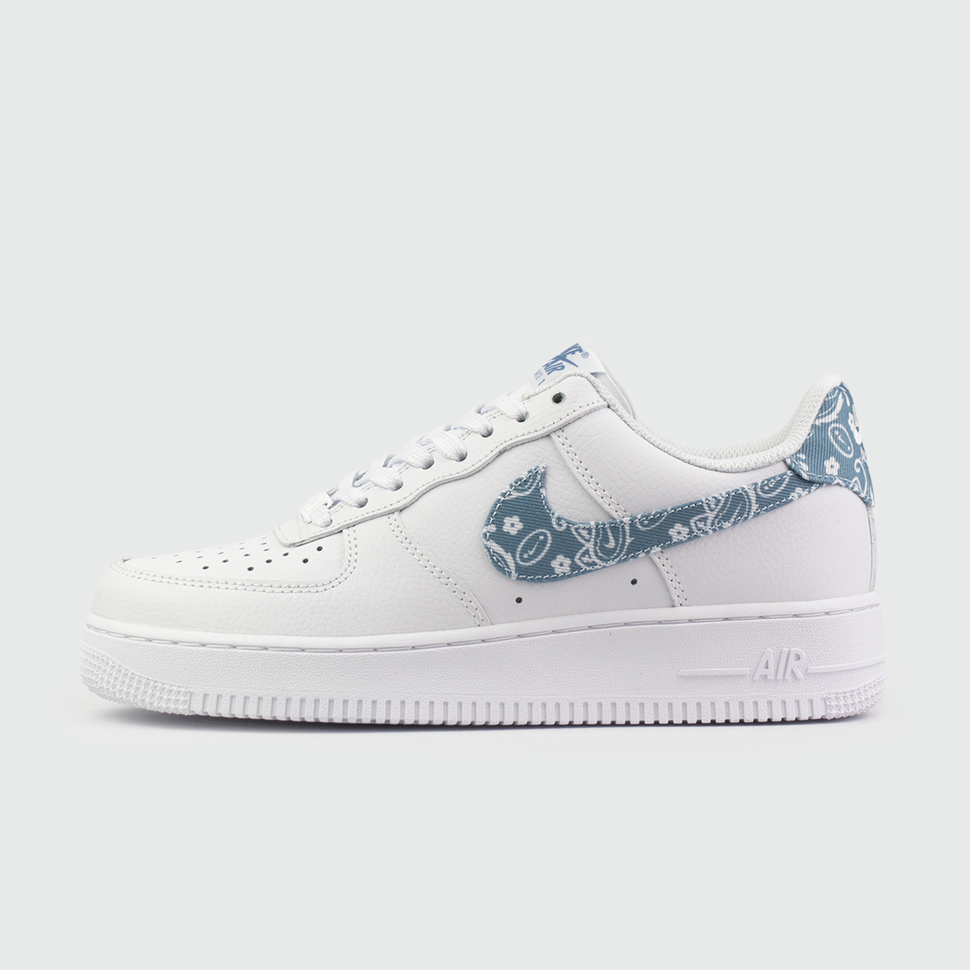Air Force 1 Low Wmns Blue Paisley чаще выбирают клиенты