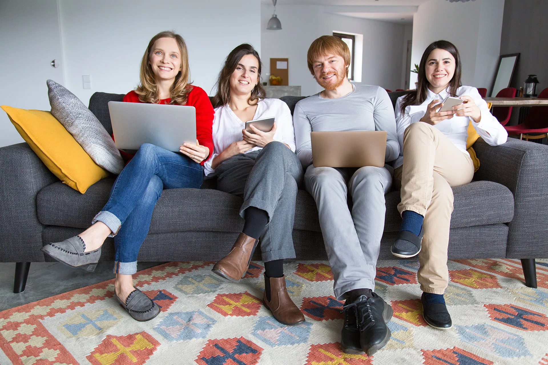 Вечера вдвоём/втроём, кино и разговоры