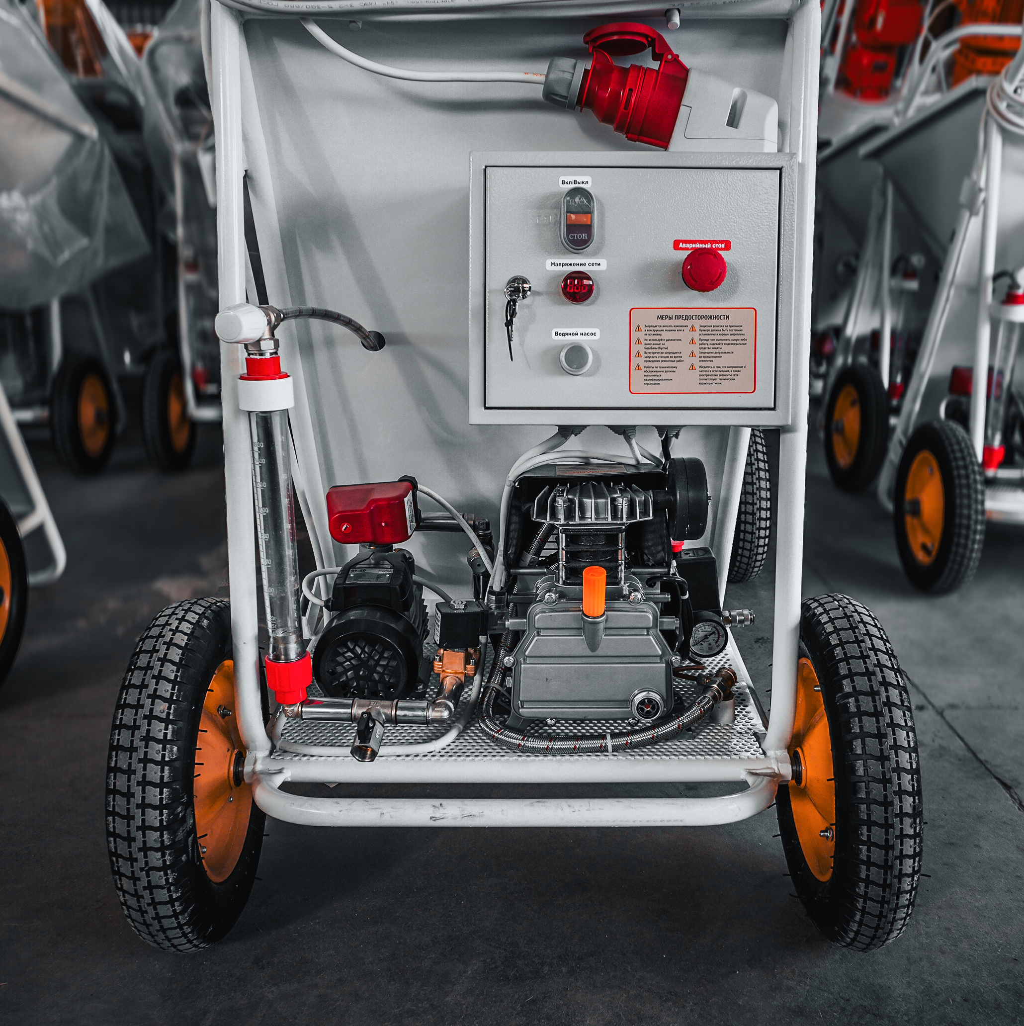 Мультивольтажная штукатурная станция PowerMix в работе