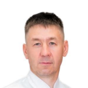 врач-аллерголог в Кардиомед аллерголог Зиятдинов Рим Равильевич