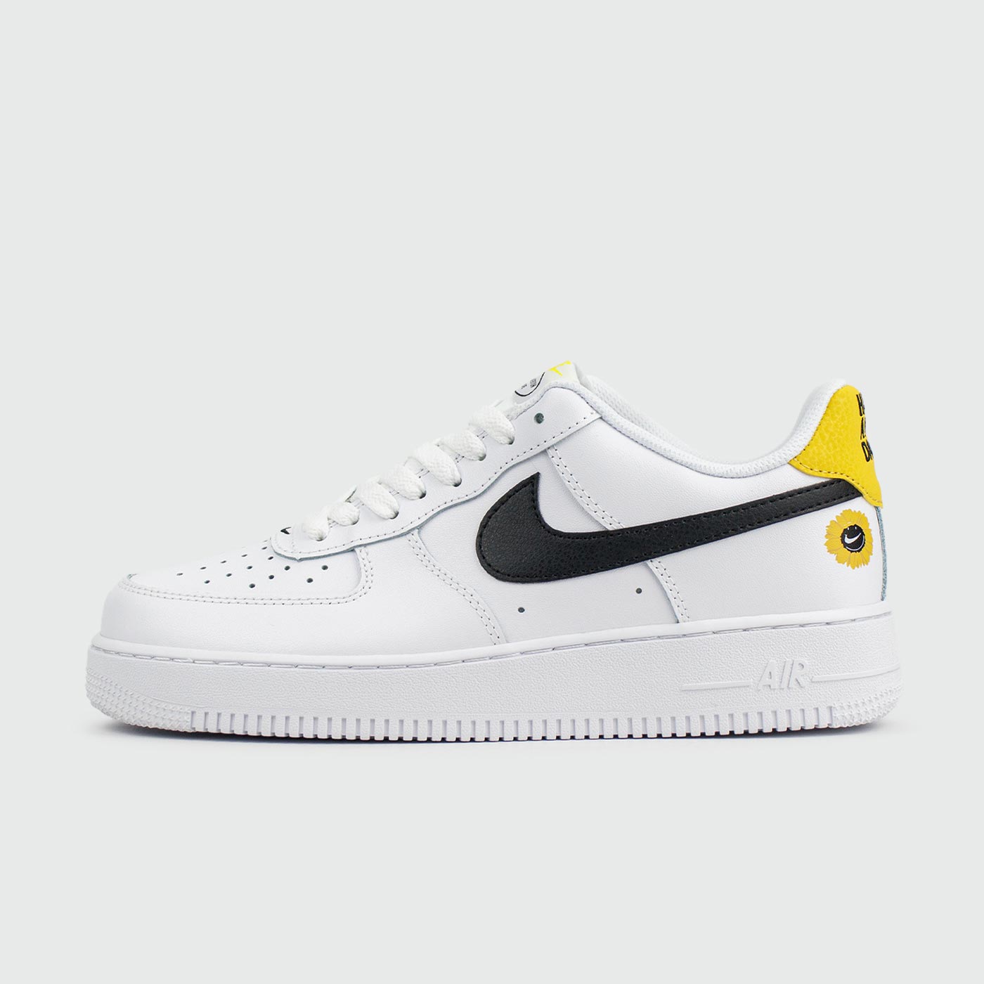 Air Force 1 Low HaND White Yellow чаще выбирают клиенты