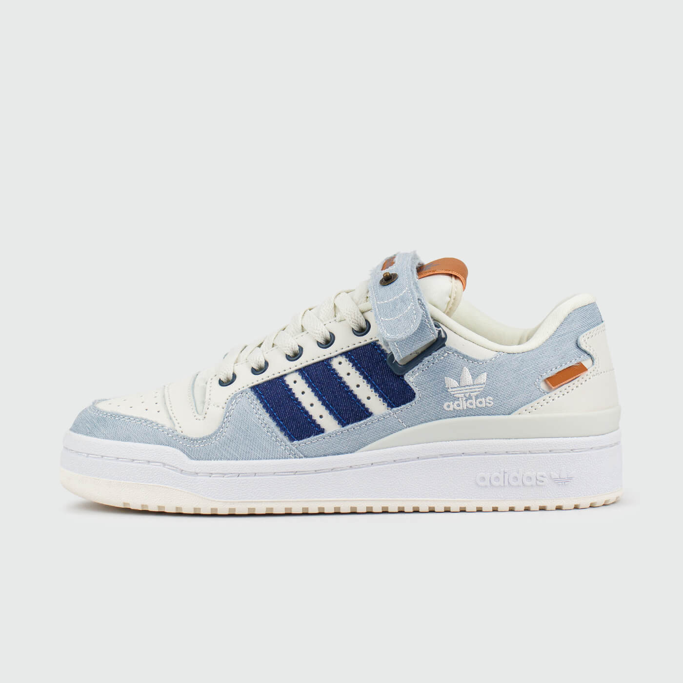 Forum Low Sky Blue WMNS чаще выбирают клиенты