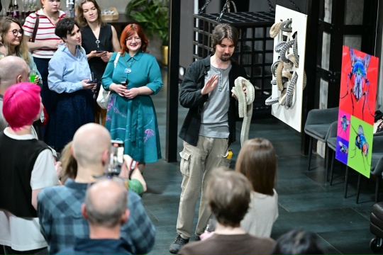 Хрустальный художник, Роман Бондарь, картины на стекле, молотком на стекле Необычные портреты, эксклюзивный портрет, необычные портреты на заказ,