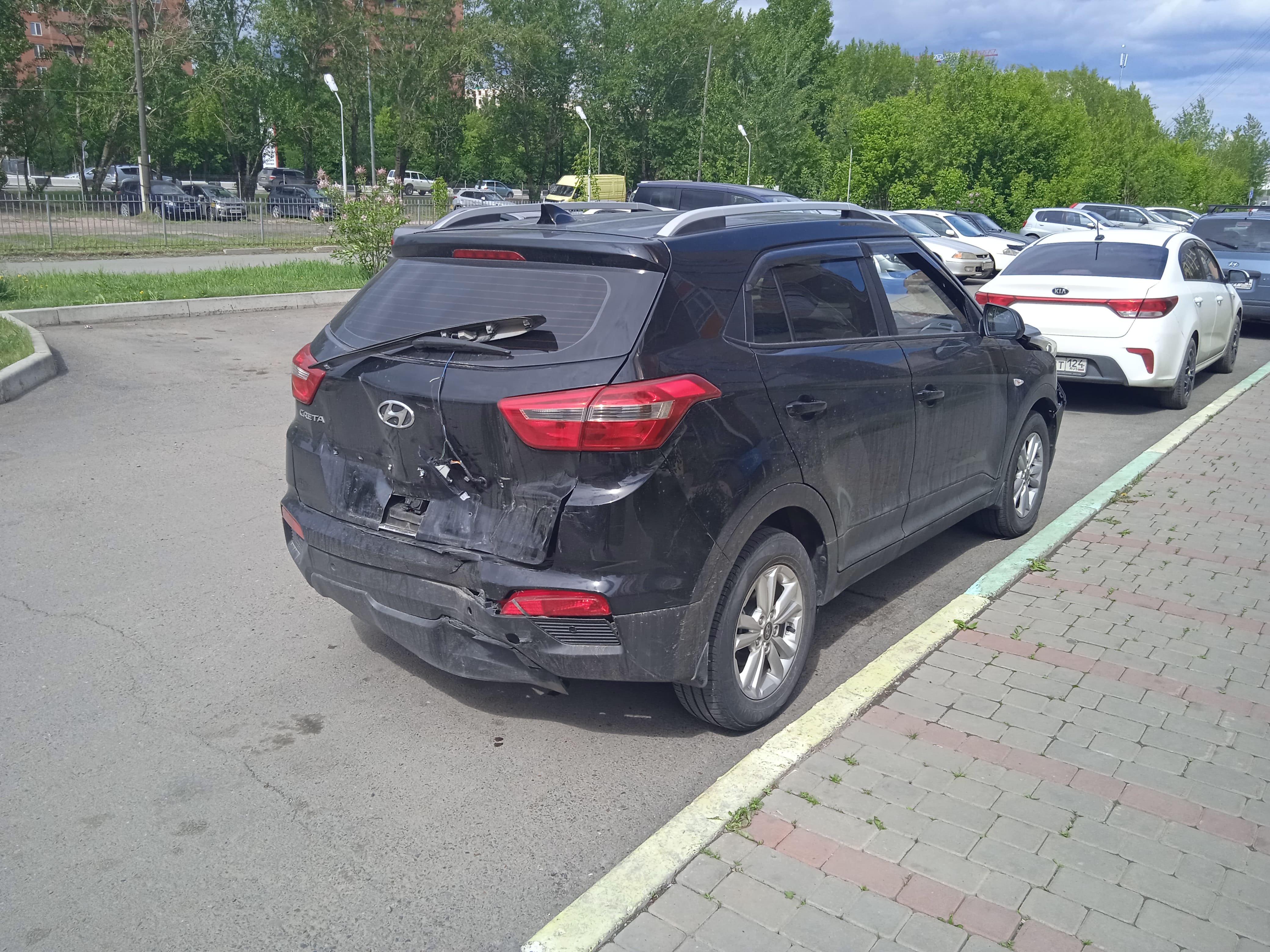 Автомобиль Hyundai Creta черный