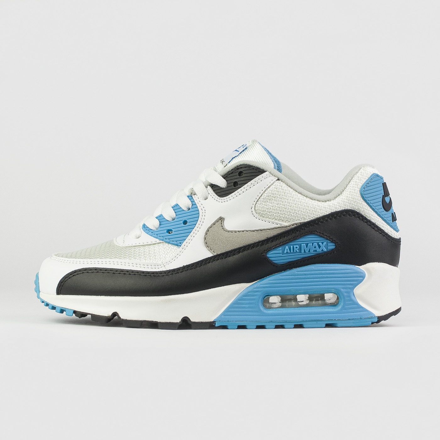 Air Max 90 White Blue/Black чаще выбирают клиенты