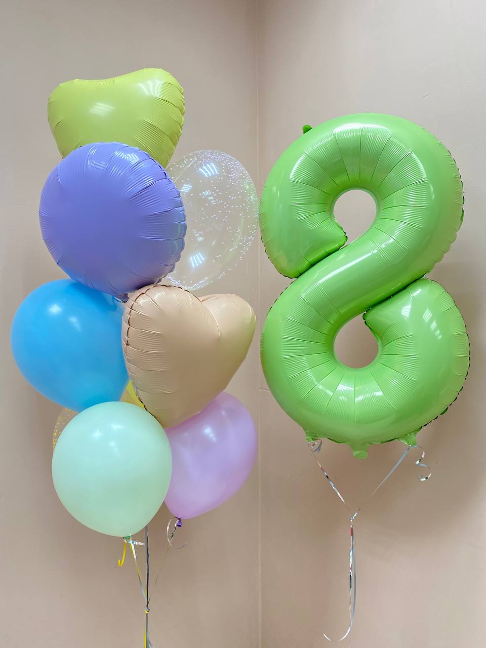 Зеленая цифра и букет из 10 шаров 