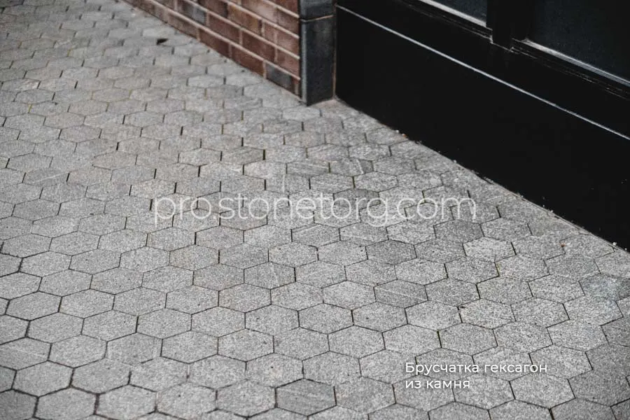 Брусчатка шестиугольник из натурального камня гранит