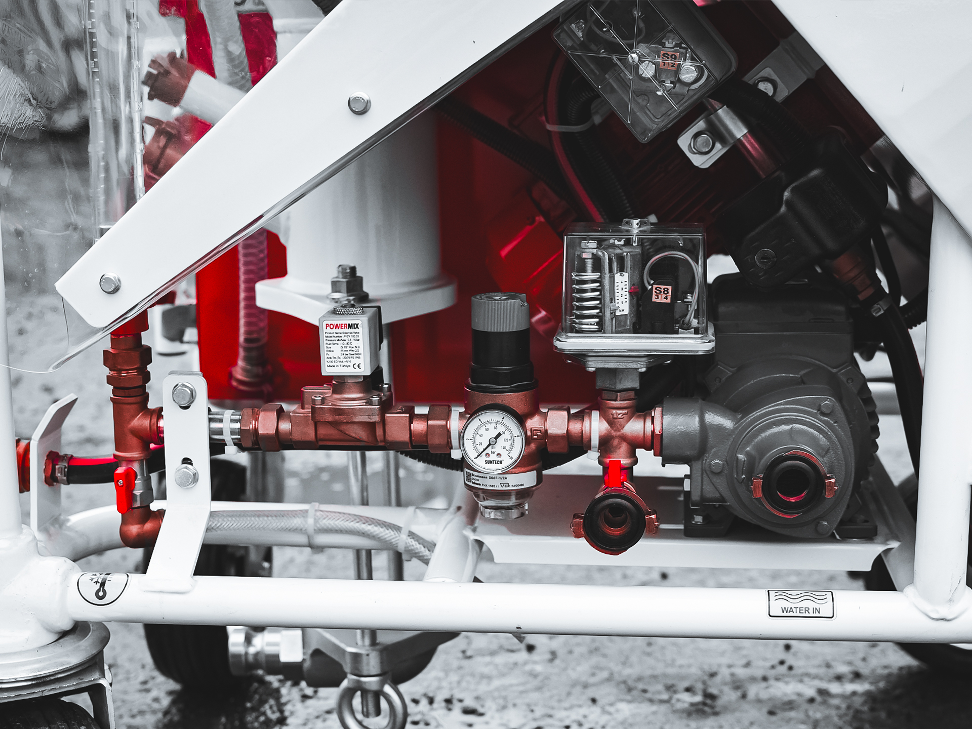 Крупный план узлов сборки и сервисных компонентов