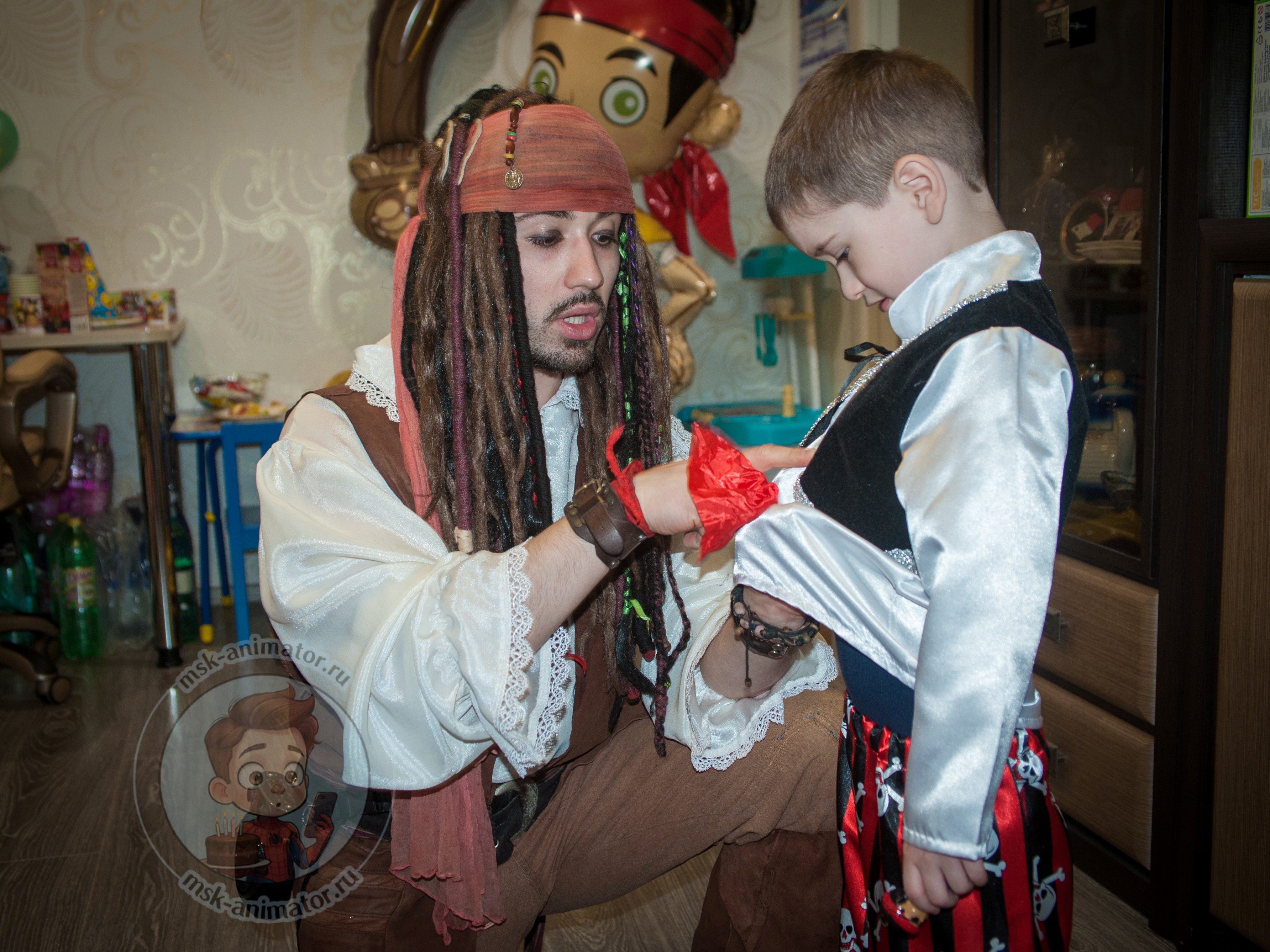 animator-dzhek-vorobej-na-den-rozhdeniya-rebenku