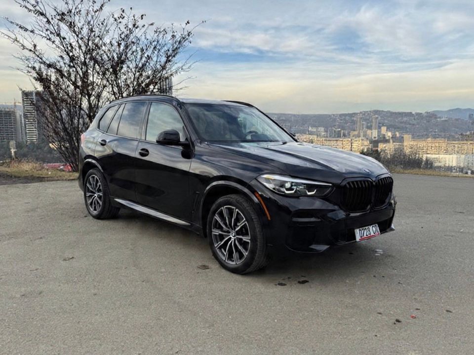 Аренда BMW X5 Sports Activity Vehicle xDrive40i M SPORTLINE Black в Грузии