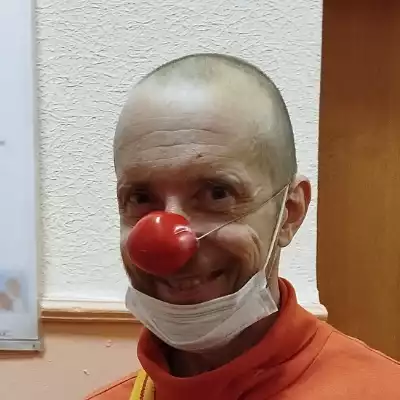 Александр актер Больничных клоунов Носики
