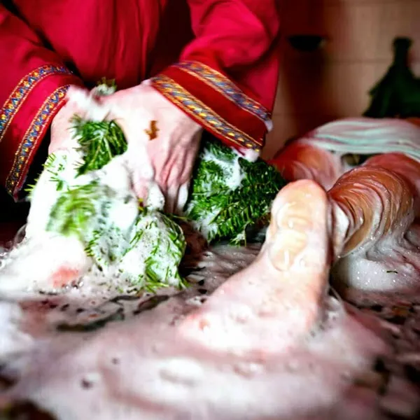 Пенный массаж для взрослых на теплом каменном столе Пенный массаж для взрослых на теплом каменном столе