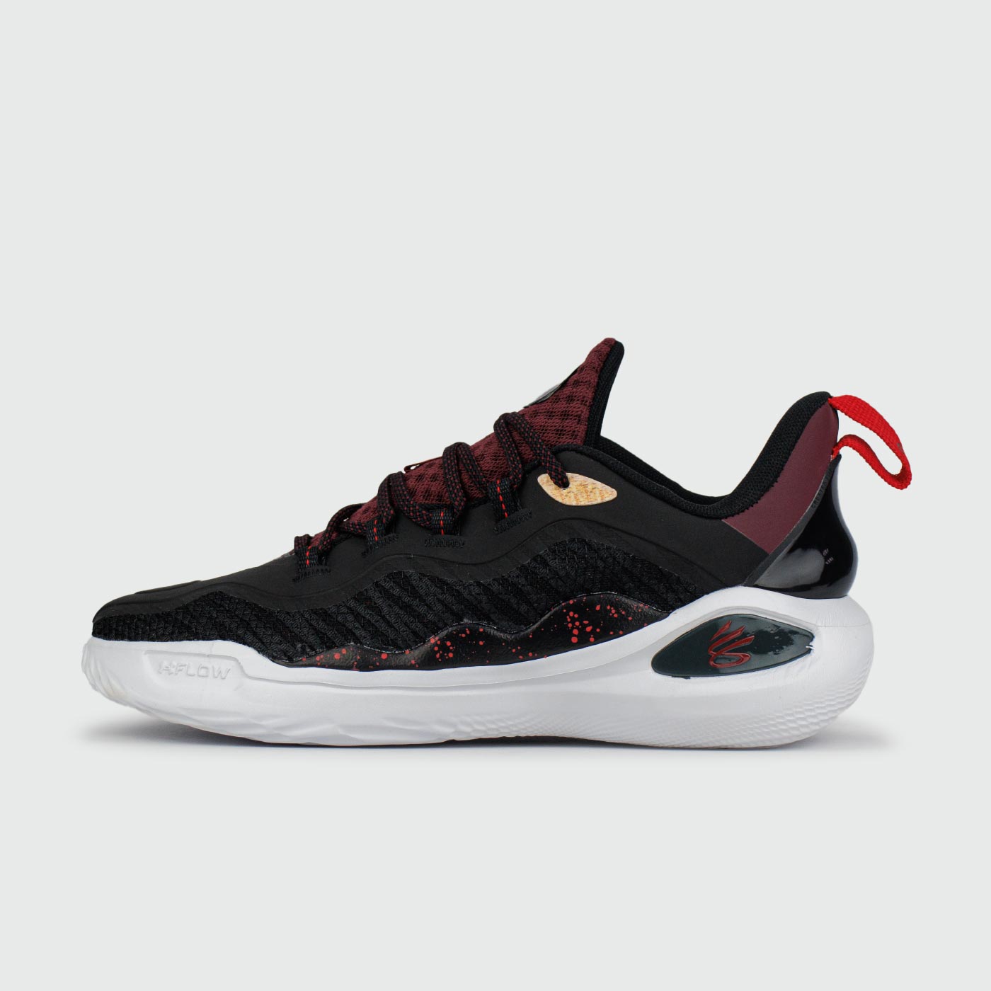 Curry 11 Black White чаще выбирают клиенты