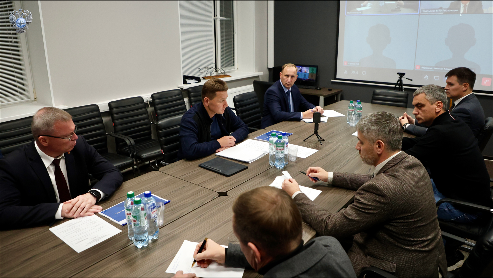 Первый заместитель Министра транспорта РФ Валентин Иванов в ходе рабочей поездки посетил аэропорт Магнитогорска
