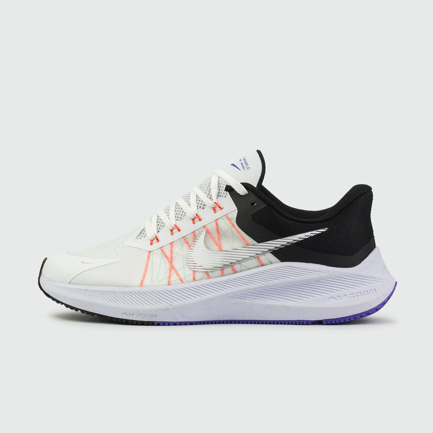 Zoom Winflo 8 White Black чаще выбирают клиенты