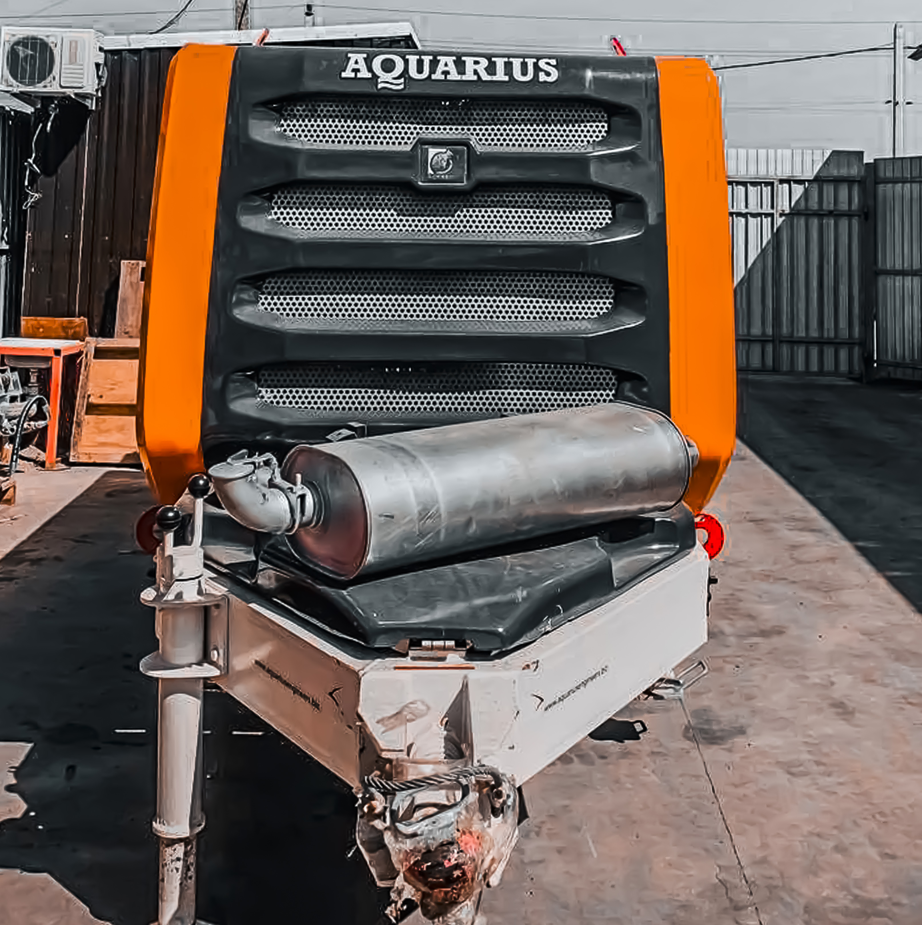 Крупный план узлов сборки и сервисных компонентов