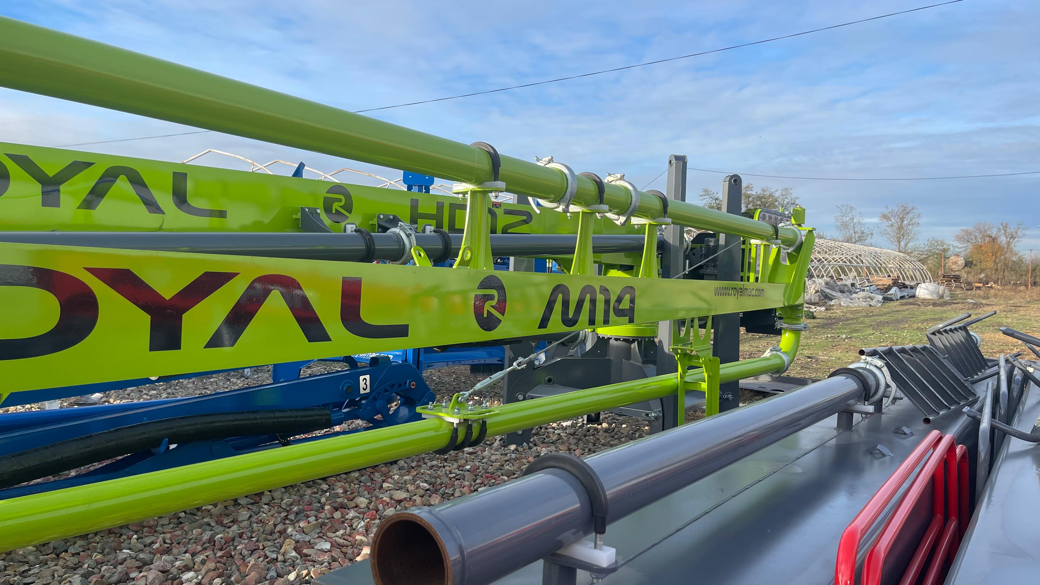 Мультивольтажная штукатурная станция PowerMix в работе