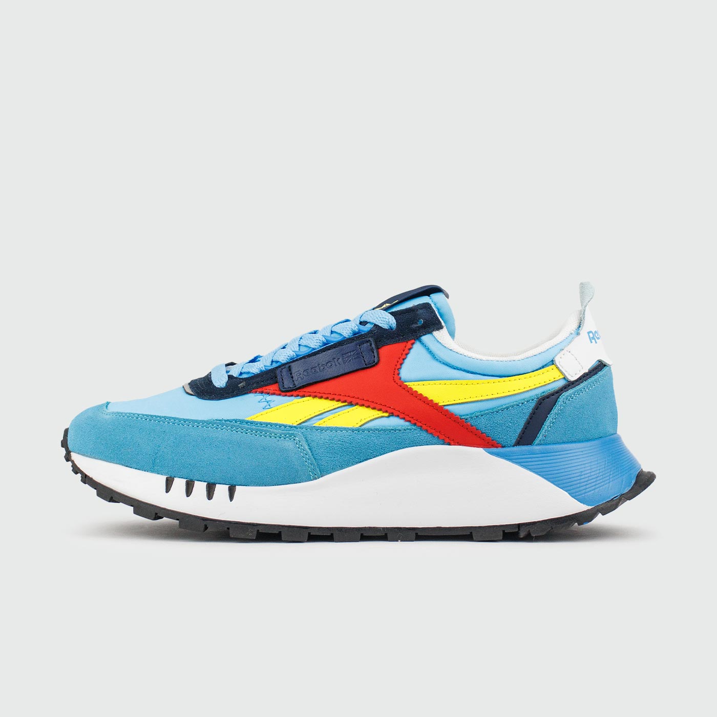 Legacy Blue/Yellow чаще выбирают клиенты