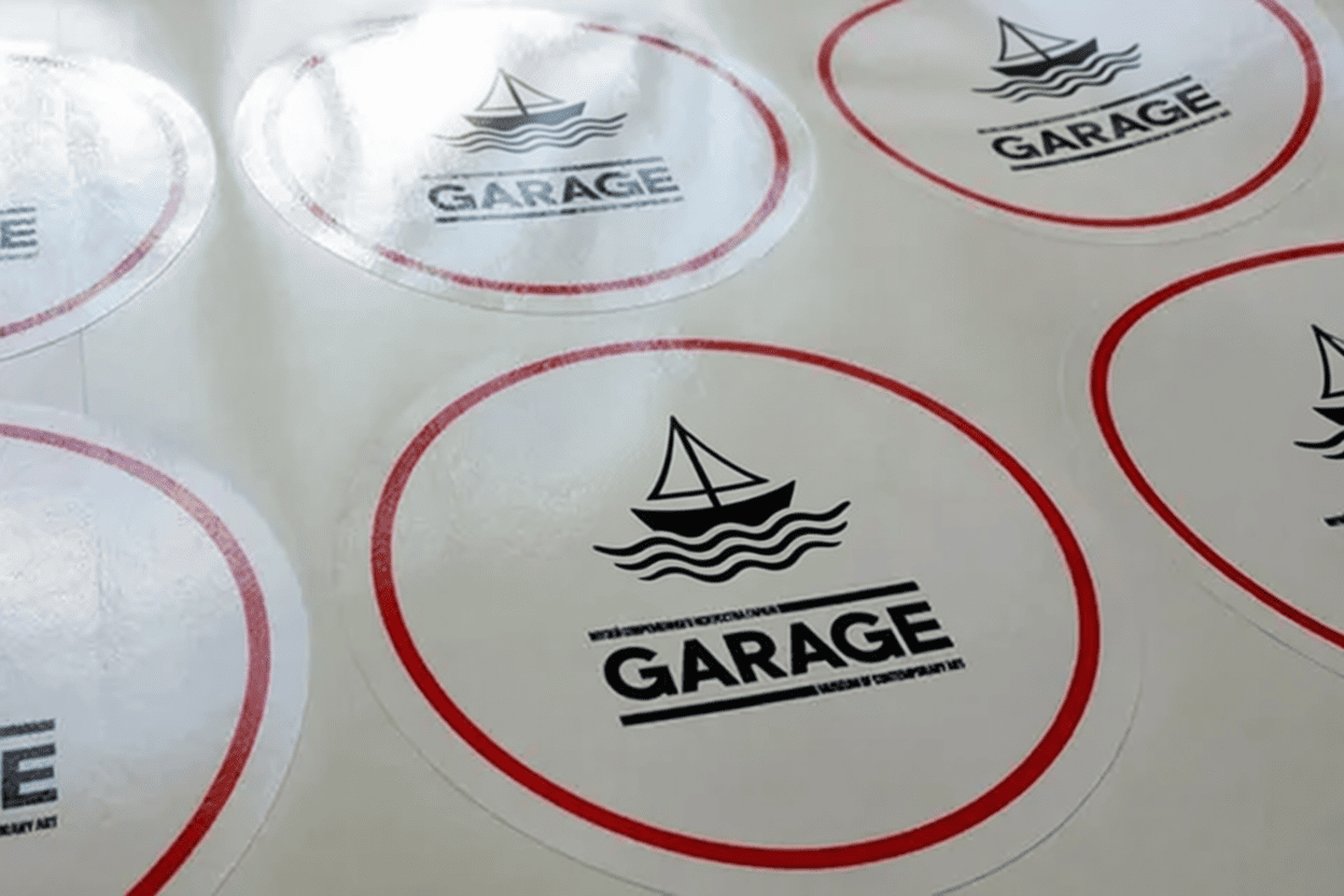 Печать прозрачных наклеек